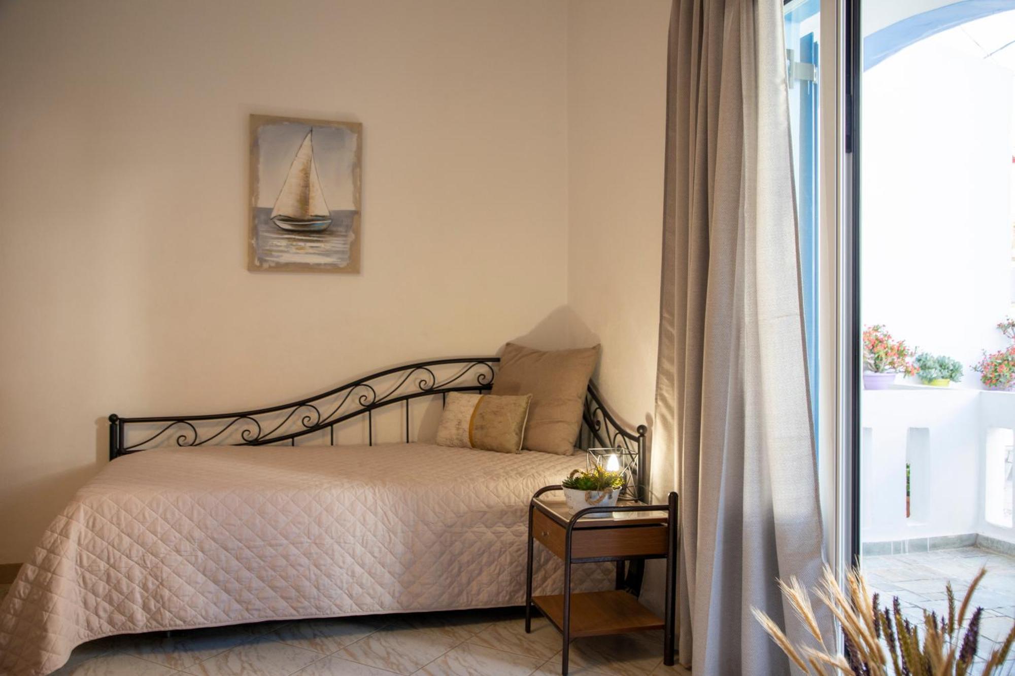 Sunrise Studios Megalochori  Δωμάτιο φωτογραφία